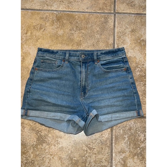 American Eagle Outfitters Pants - American Eagle Mom Jean Shorts Size 8